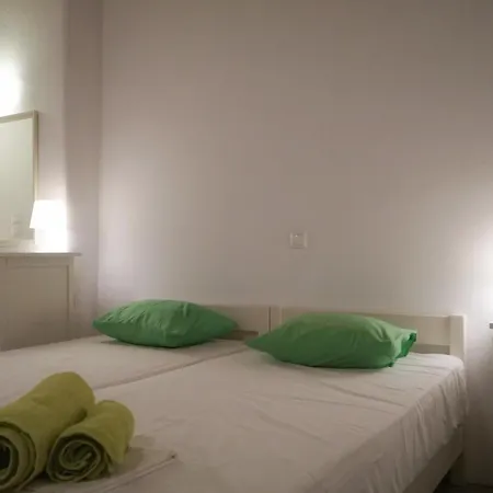 Bella Vista Apartment *